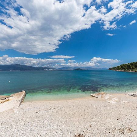 Villa Unique Sur La Plage Pour Des Vacances Inoubliables En Famille Ou Entre Amis Pour 10 Personnes Slatine Esterno foto